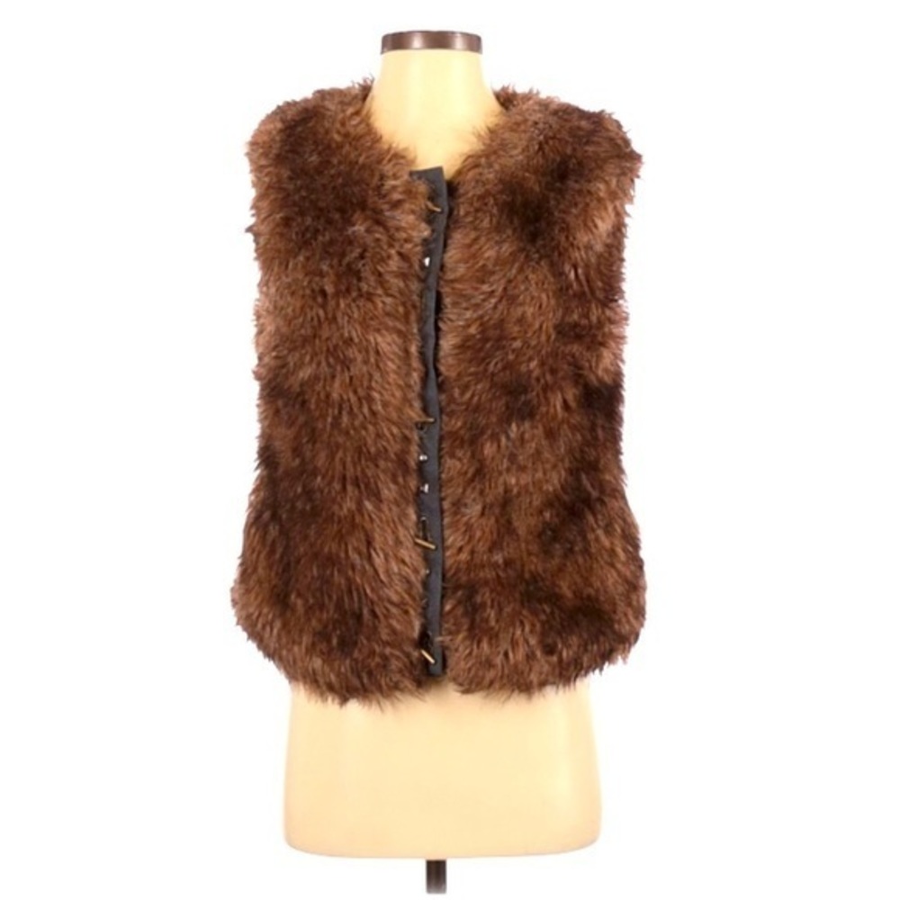 BB Dakota M brown faux‎ fur brass toggle closure cropped lined retro vest